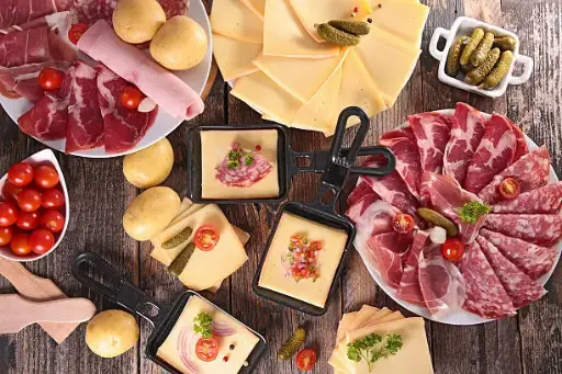 Le repas raclettes & salaisons